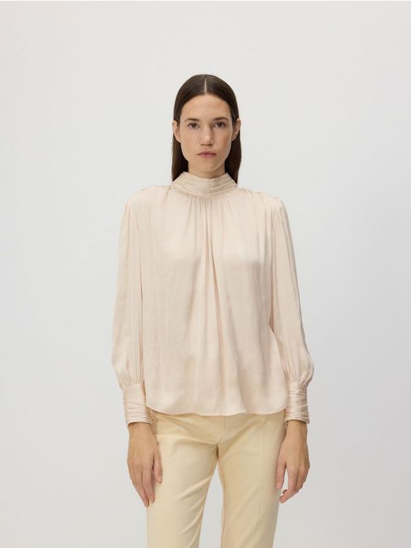 Reserved Reserved - Bluza s uspravnim ovratnikom - boja kože