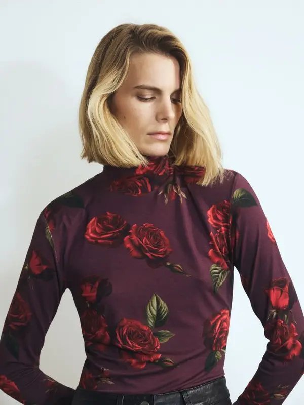 Reserved Reserved - Bluza s uzorkom ruža - tamnoljubičasto