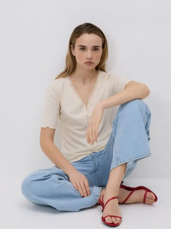 Reserved Reserved - Bluza s visokim udjelom modalnih vlakana - bež
