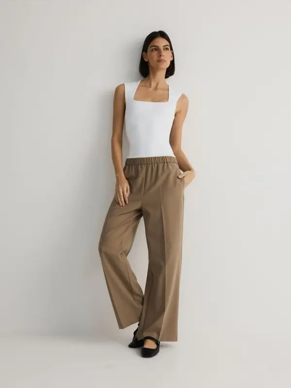 Reserved Reserved - Bodi četvrtasta izreza - bijela