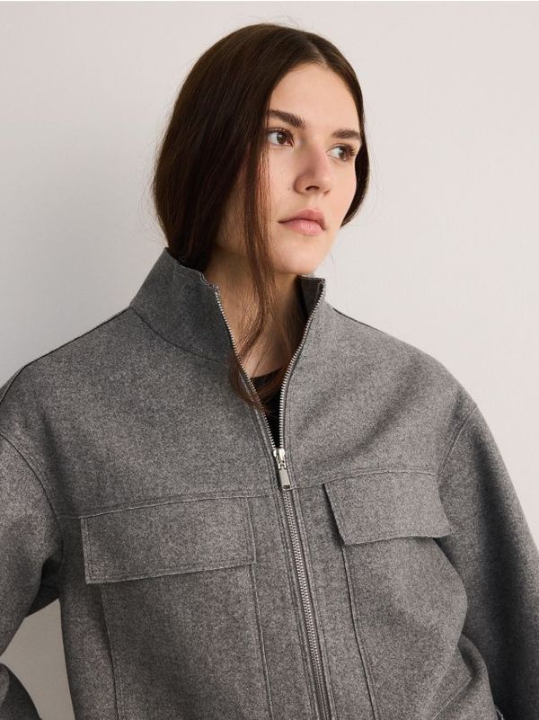 Reserved Reserved - Boxy fit jakna - svijetlo siva