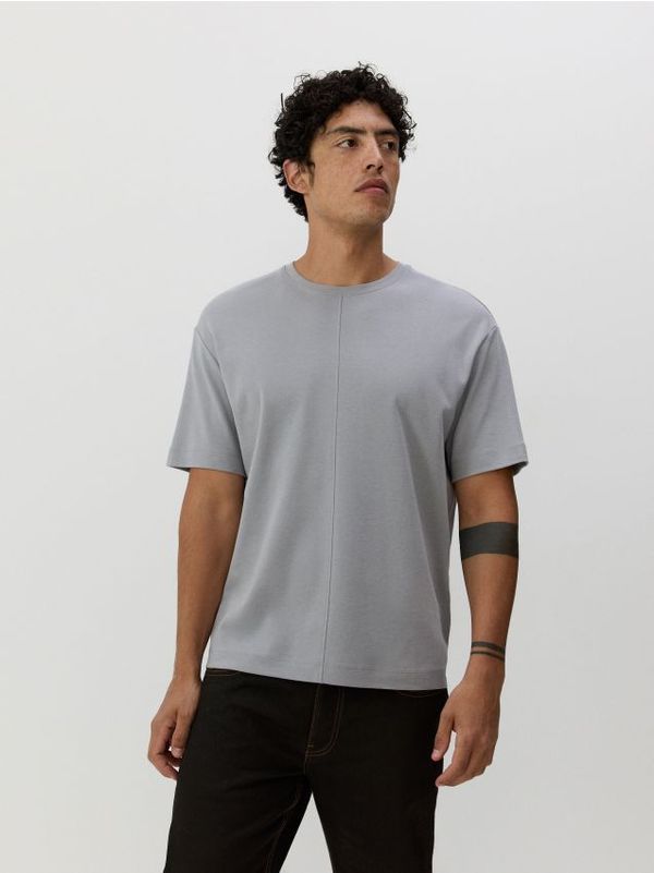 Reserved Reserved - Boxy majica kratkih rukava sa šavovima - svijetlo siva