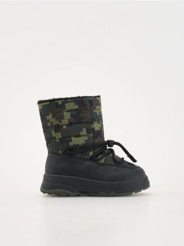 Reserved Reserved - BOYS` BOOTS - zelena