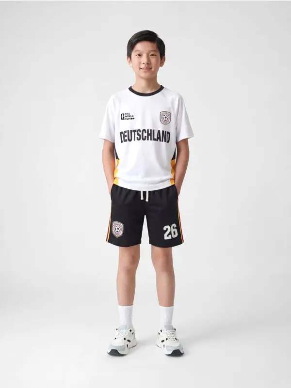 Reserved Reserved - BOYS` T-SHIRT & SHORTS - bijela