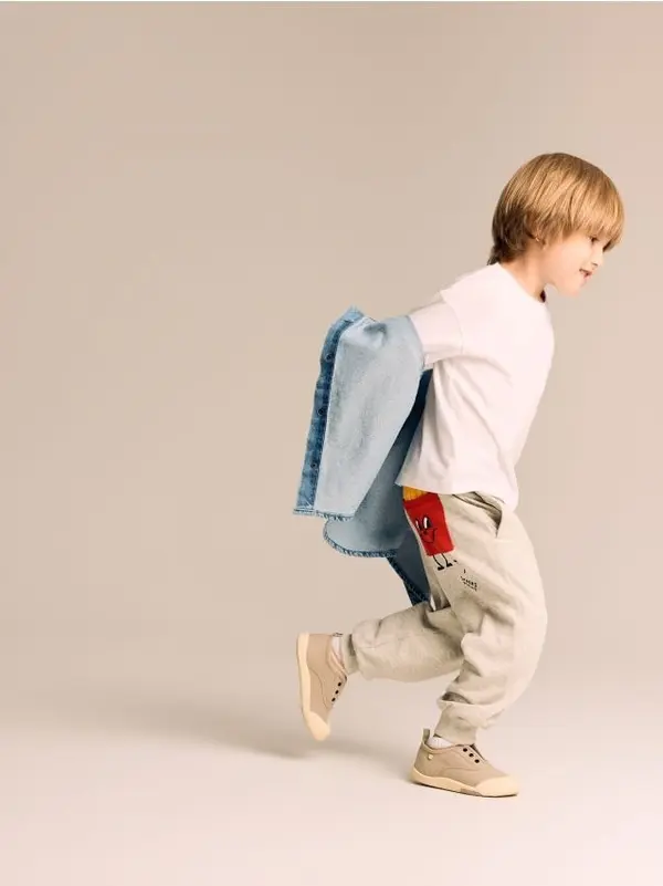 Reserved Reserved - BOYS` TROUSERS - svijetlo siva