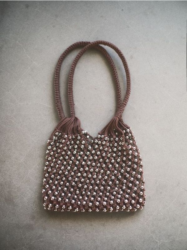 Reserved Reserved - Bucket torba s perlama - tamnosmeđe