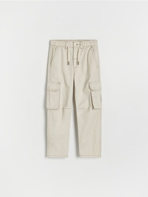 Reserved Reserved - Cargo hlače sa šavovima - krem