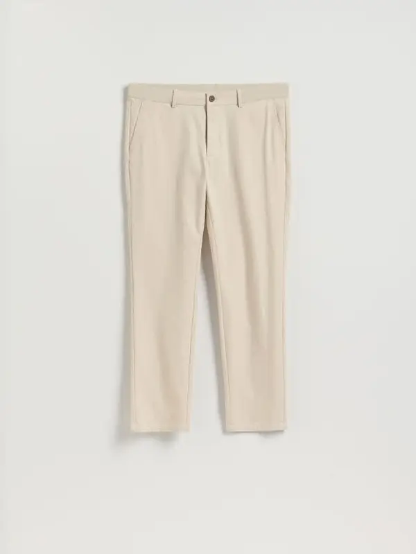 Reserved Reserved - Chino slim fit hlače - bež