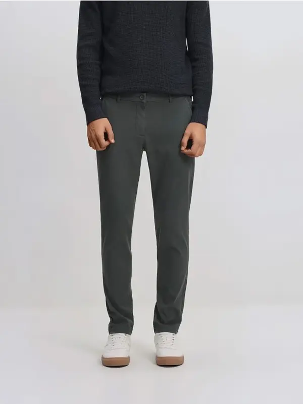 Reserved Reserved - Chino slim fit hlače - čeličnozeleno