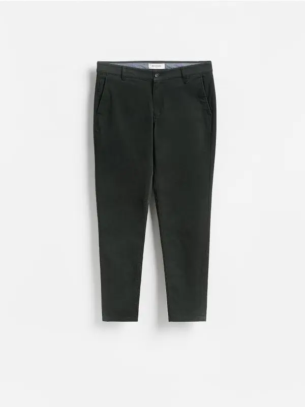 Reserved Reserved - Chino slim fit hlače - čeličnozeleno