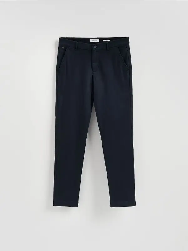 Reserved Reserved - Chino slim fit hlače - mornarsko plava