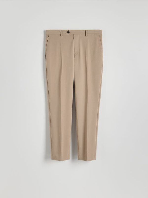 Reserved Reserved - Chino slim hlače izglačane na crtu - bež