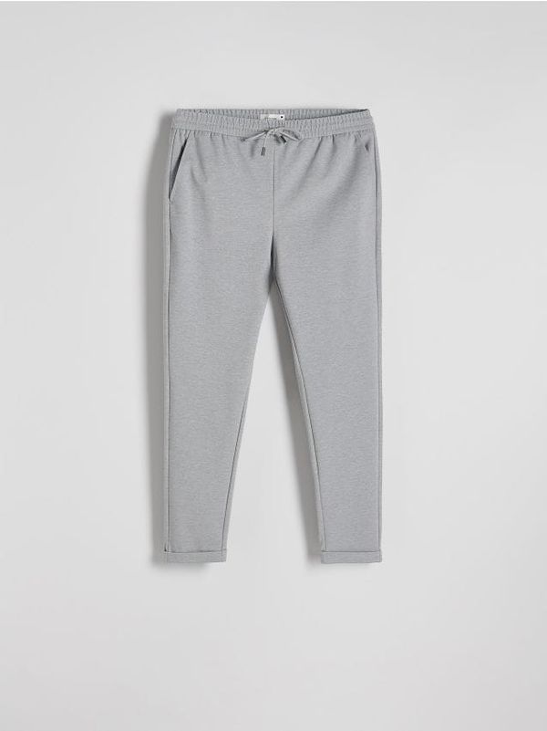 Reserved Reserved - Chino slim hlače - light grey