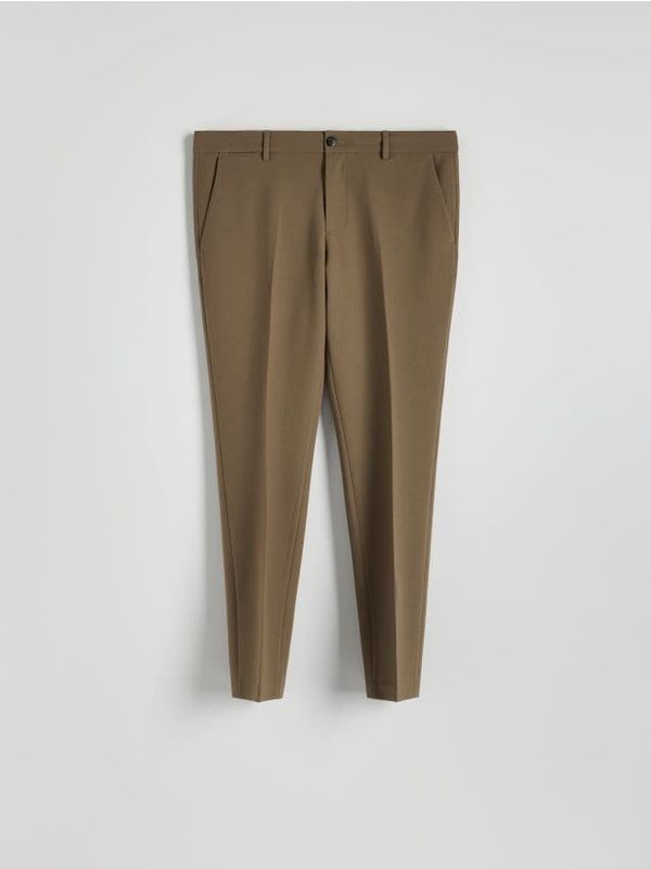 Reserved Reserved - Chino slim hlače od mješavine viskoze - boja kave