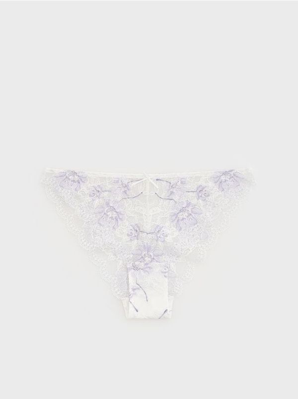 Reserved Reserved - Čipkaste gaćice u stilu bikinija - krem