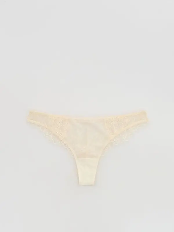 Reserved Reserved - Čipkaste tanga gaćice - krem