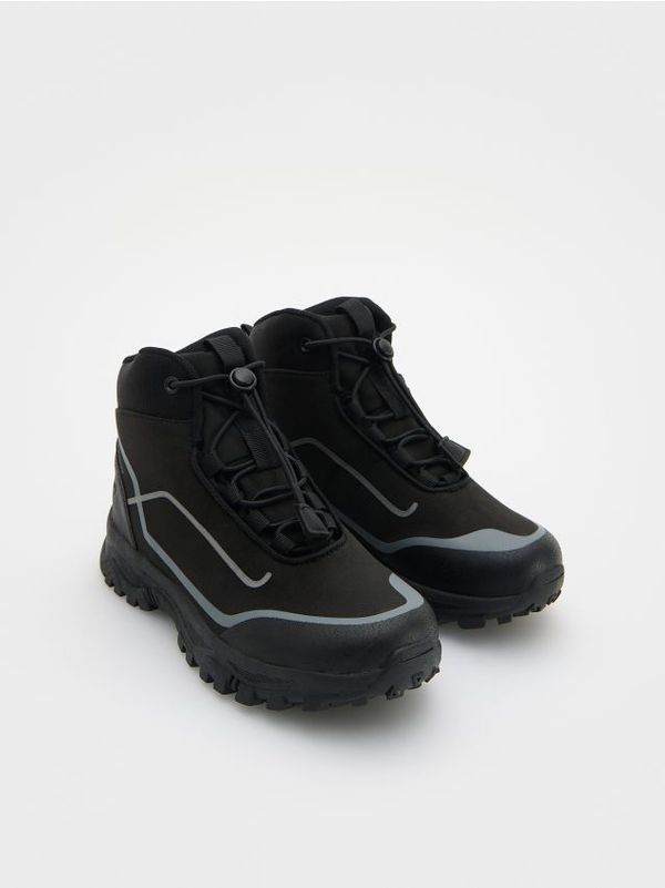 Reserved Reserved - Čizme za planinarenje - crno