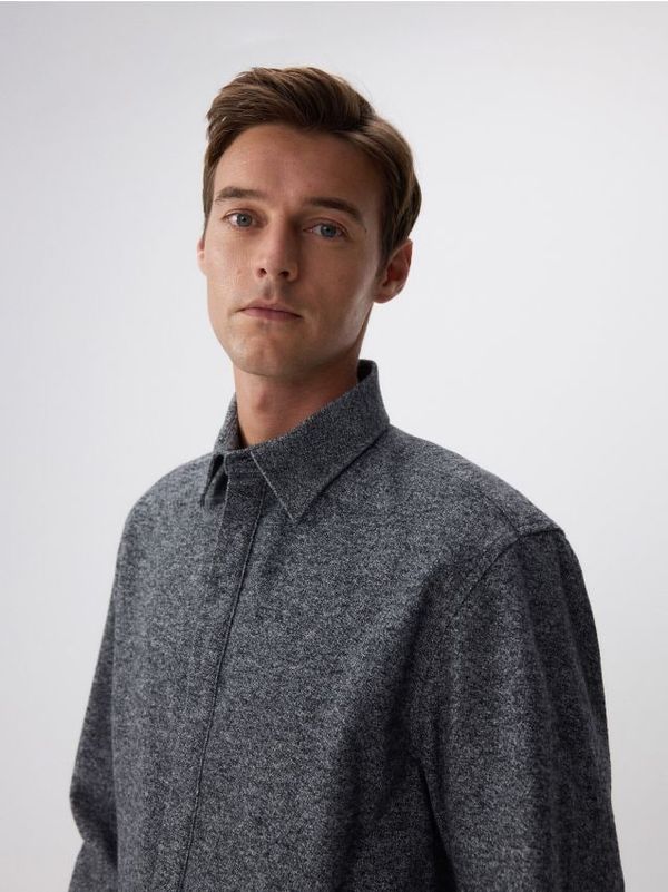 Reserved Reserved - Comfort fit košulja - srednjesivo