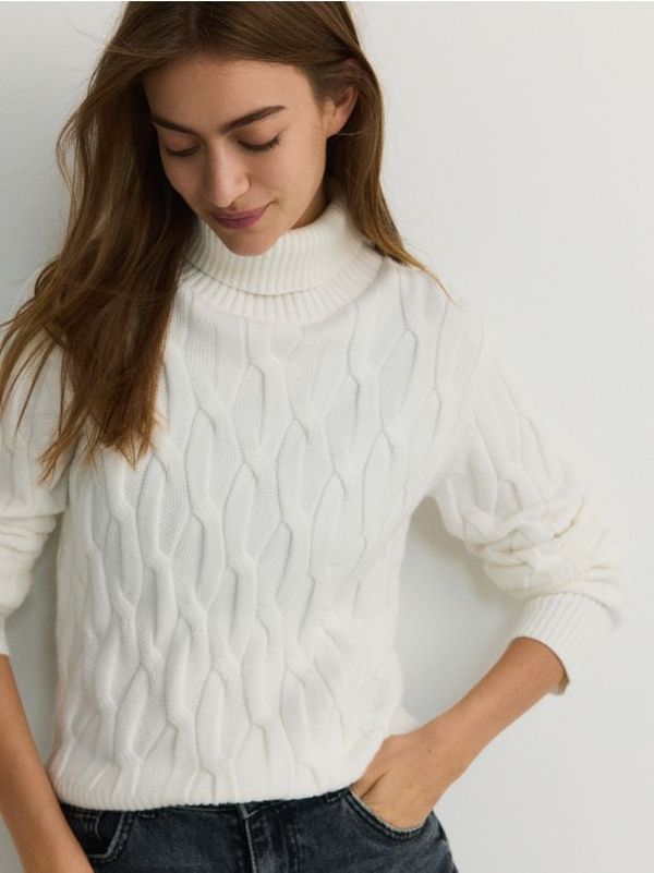 Reserved Reserved - Dolčevita s uzorkom pletenica - krem