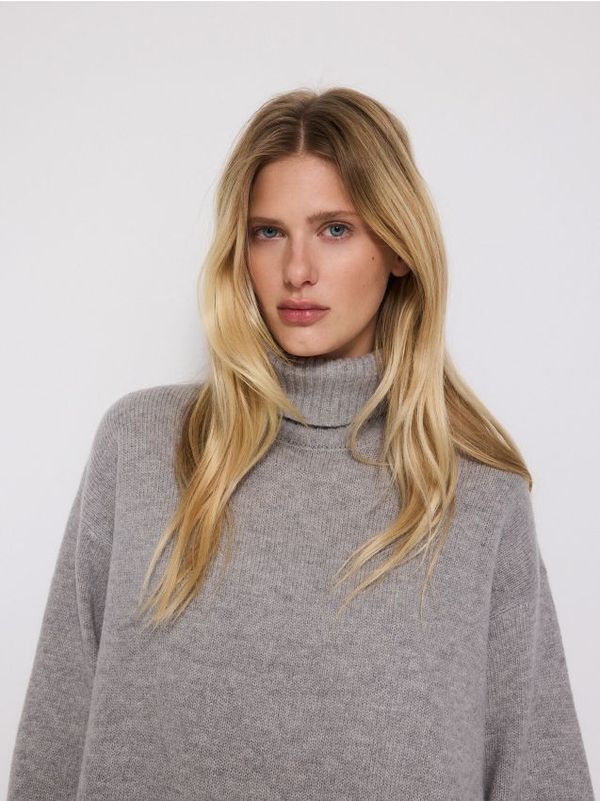 Reserved Reserved - Džemper od mješavine vune - light grey