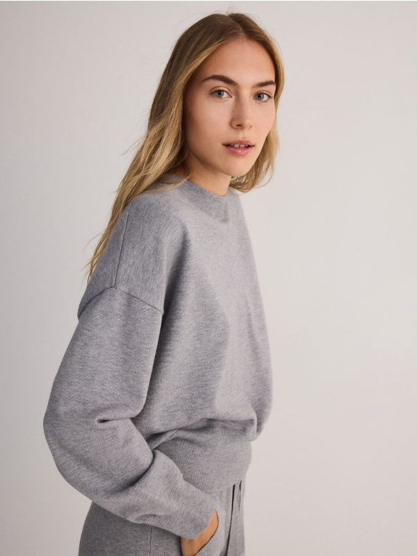 Reserved Reserved - Džemper s visokim udjelom viskoze - light grey