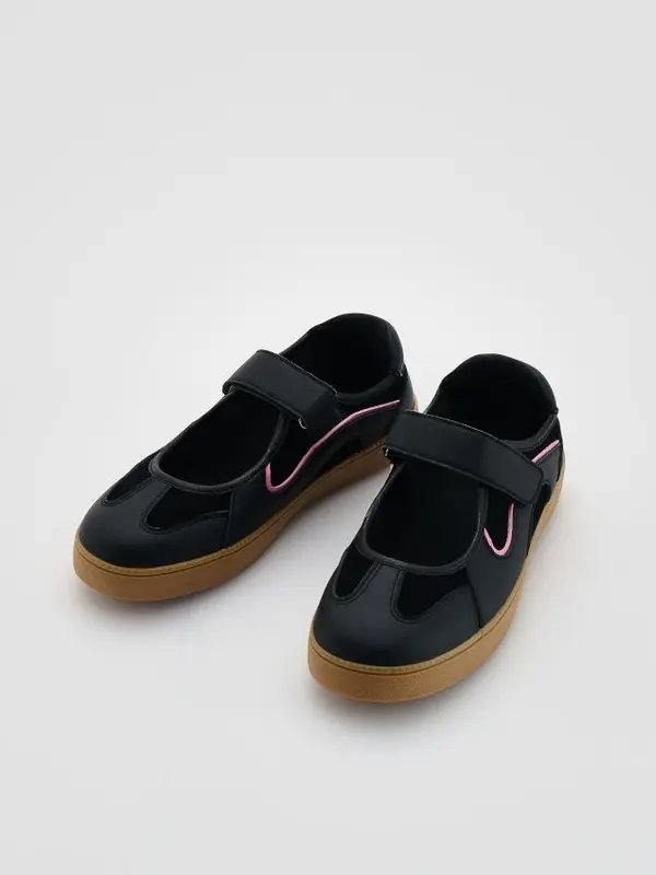 Reserved Reserved - GIRLS` BALLERINAS - crno