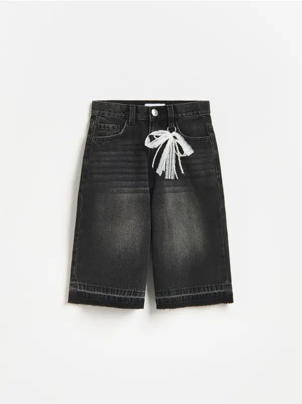 Reserved Reserved - GIRLS` SHORTS & PENDANT - siva