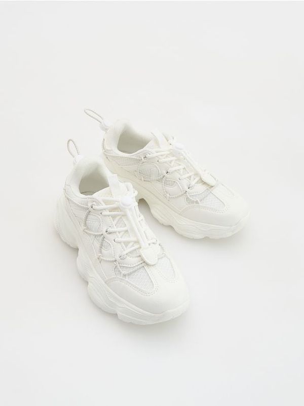 Reserved Reserved - GIRLS` TREKKING SHOES - bijela