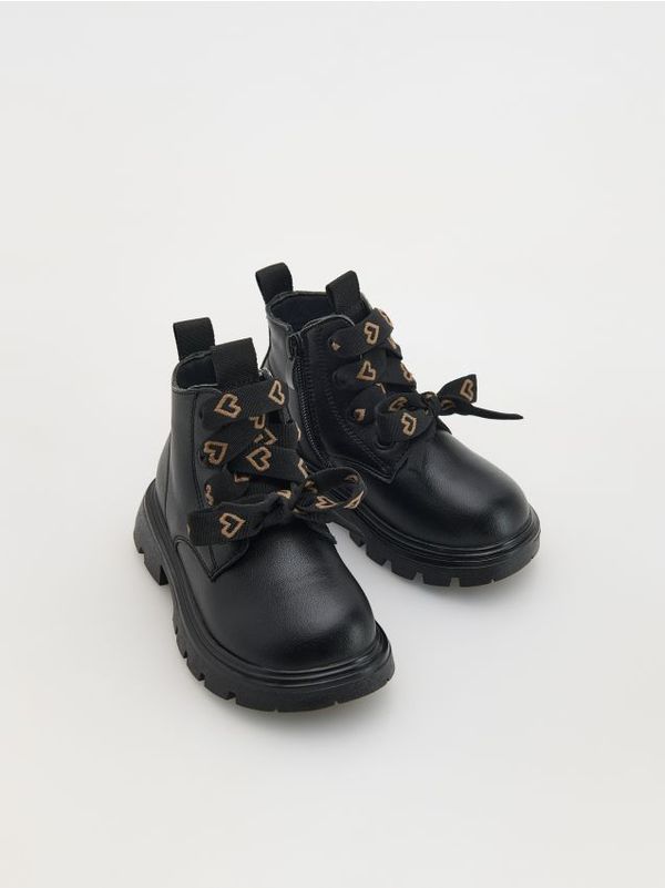 Reserved Reserved - Gležnjače od umjetne kože - crno