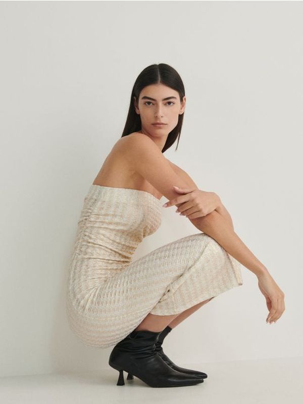 Reserved Reserved - Haljina s metalnim efektom - bež