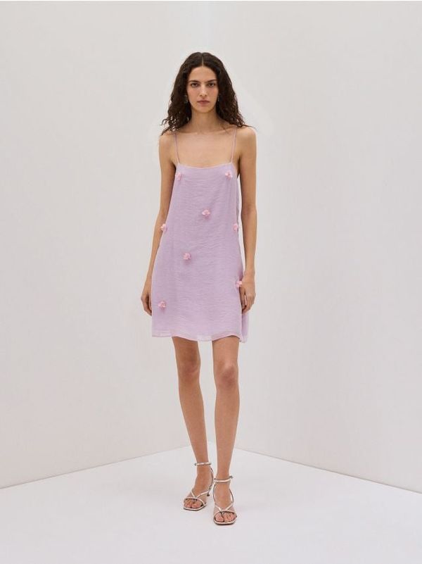 Reserved Reserved - Haljina s našivenim cvijećem - boja lavande