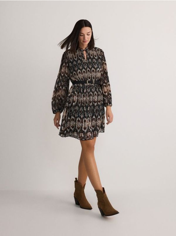 Reserved Reserved - Haljina s remenom u obliku lanca - zlatnosmeđe