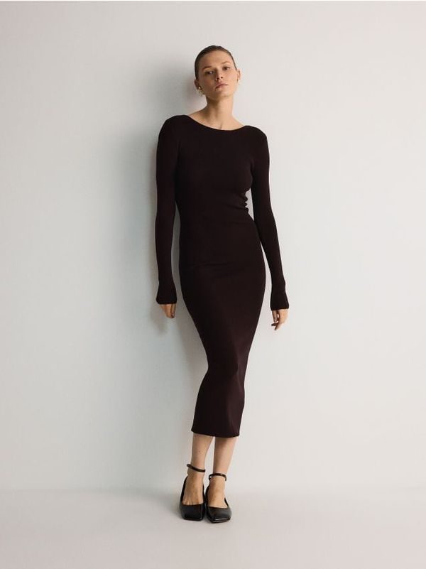 Reserved Reserved - Haljina s visokim udjelom viskoze - boja kestena