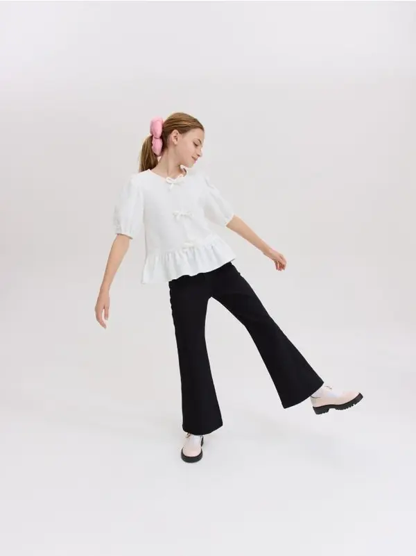 Reserved Reserved - High waist flare traperice - crno