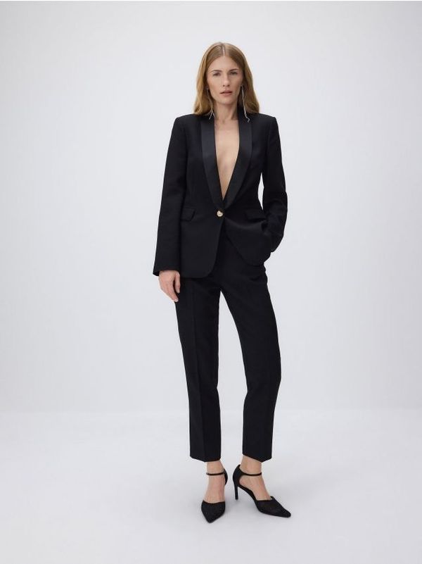 Reserved Reserved - Hlače od odijela izglačane na crtu - crno