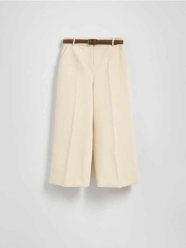 Reserved Reserved - Hlače sa širokim nogavicama i pojasom - krem