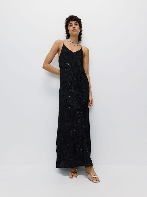 Reserved Reserved - Izvezena haljina - crno