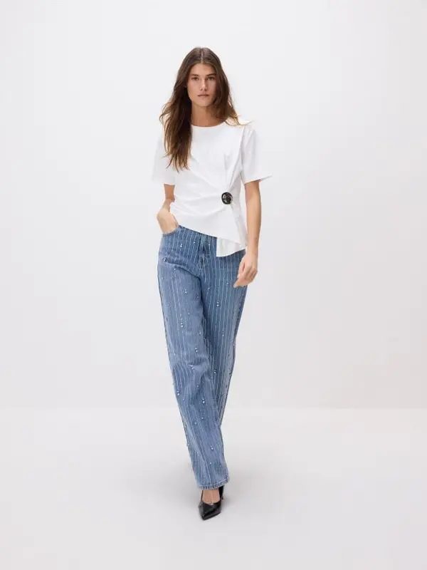 Reserved Reserved - Jeans hlače wide-leg s aplikacijama - plavo