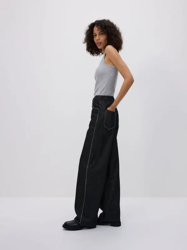 Reserved Reserved - Jeans hlače wide-leg s aplikacijama - siva