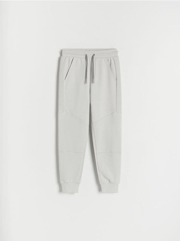 Reserved Reserved - Jogger hlače od sportskog žerseja - light grey