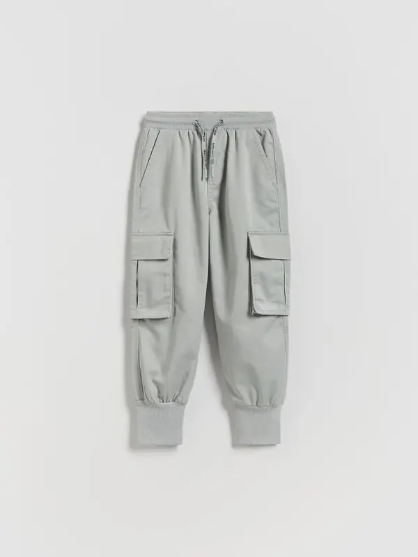Reserved Reserved - Jogger hlače s cargo džepovima - svijetlo siva