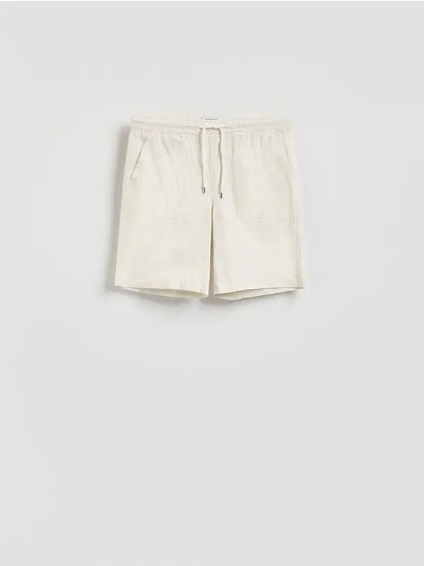 Reserved Reserved - Jogger kratke hlače regular fit - krem