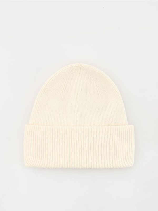 Reserved Reserved - Kapa beanie od mješavine viskoze - krem