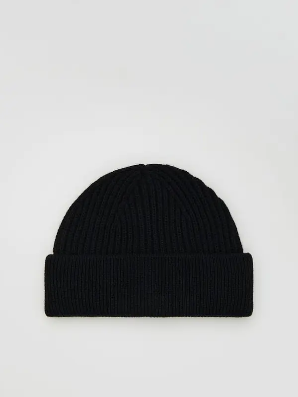 Reserved Reserved - Kapa beanie od mješavine vune - crno