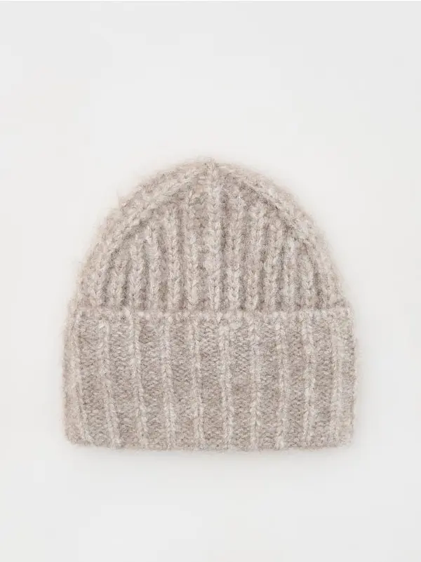 Reserved Reserved - Kapa beanie od mješavine vune - smeđesivo