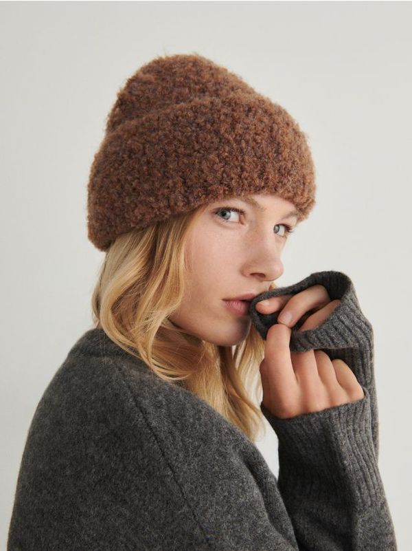 Reserved Reserved - Kapa beanie od mješavine vune - smeđi