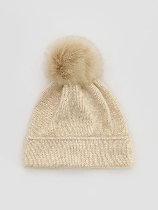 Reserved Reserved - Kapa beanie s pomponom - boja pšenice