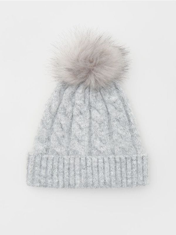 Reserved Reserved - Kapa s pomponom - light grey