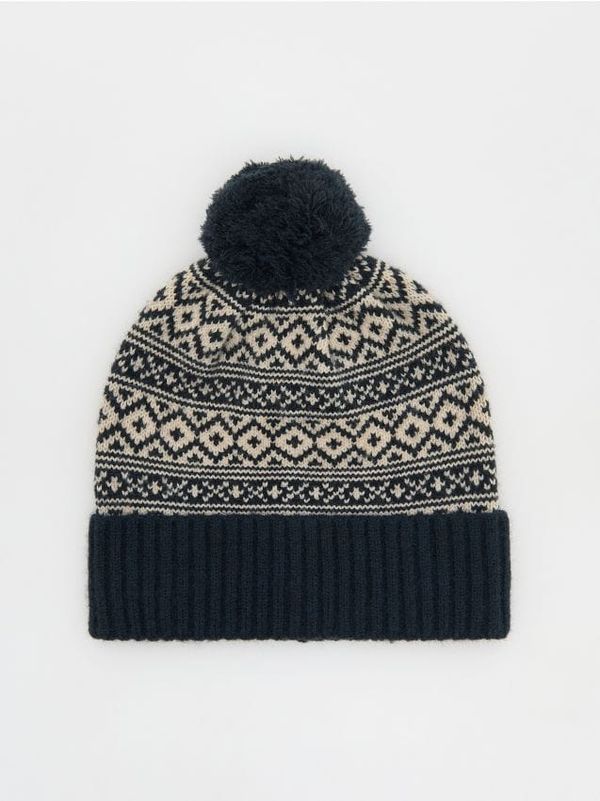 Reserved Reserved - Kapa s pomponom - mornarsko plava