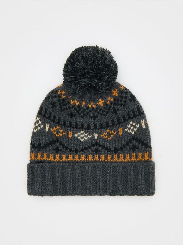 Reserved Reserved - Kapa s pomponom - šaren